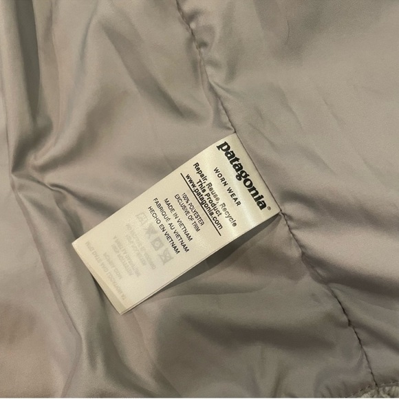 Patagonia Women's Gray Fleece Vest - Picture 6 of 7